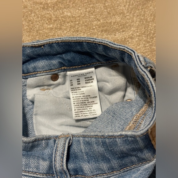 Women’s American Eagle Jeans - Picture 6 of 8